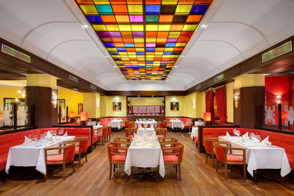 Hotel Hilton Yaoundé Restaurant foto