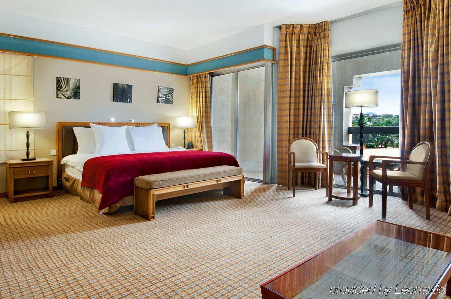 Hotel Hilton Yaoundé Zimmer foto